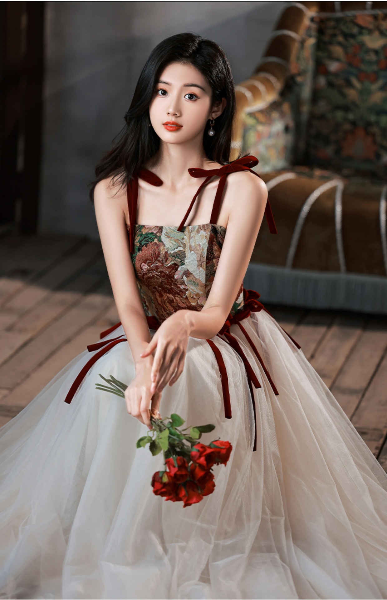 敬酒服新娘高级感2024新款夏季红色订婚礼服裙轻奢小众高端回门宴